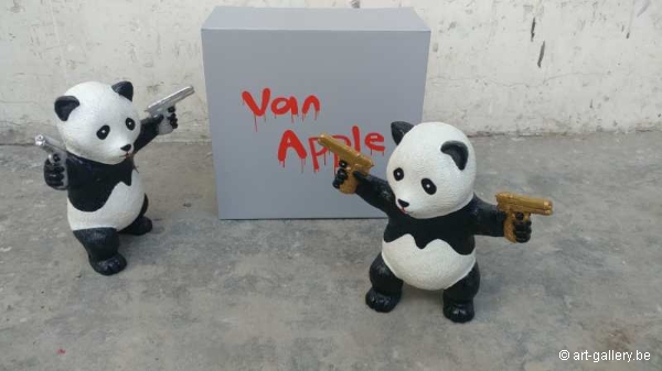 VAN APPLE Diederik - Silver street panda